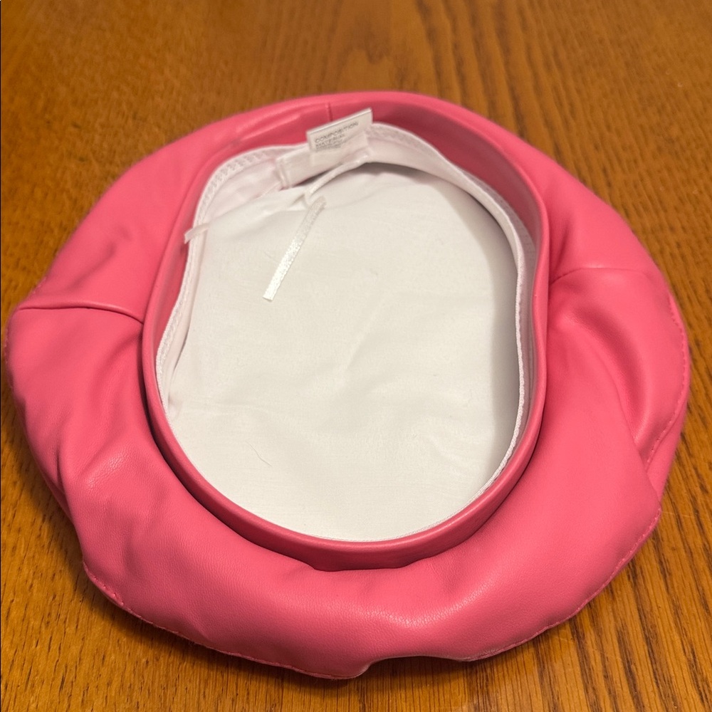 💓Pink Leather Beret💓 - Picture 2 of 3